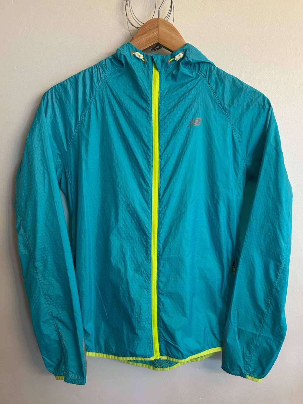 New Balance Lightweight Windbreaker Jacket